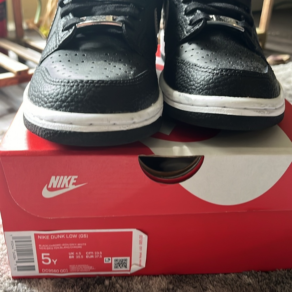 Nike dunks - Picture 2 of 3